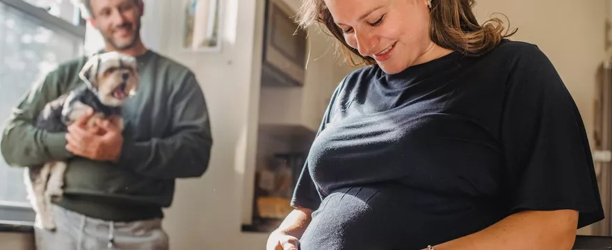 Jak dobrać biustonosz? Przewodnik dla mam i kobiet w ciąży